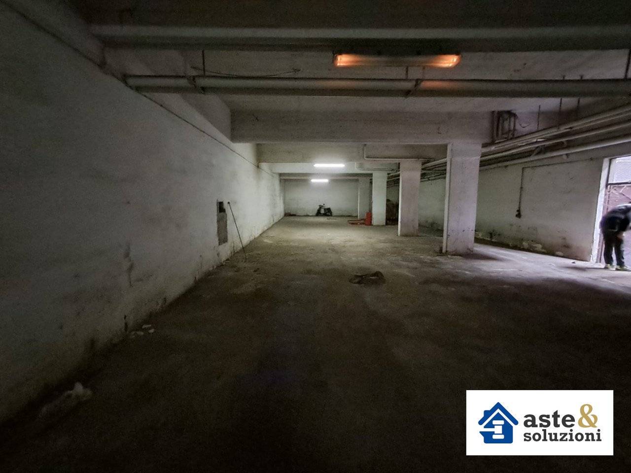 1 bedroom Garage in Rome, Italy No. 386826