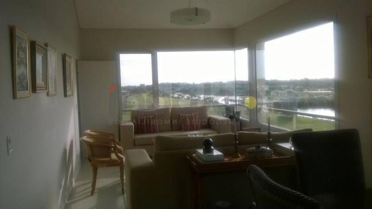 3 bedrooms Apartment in Quilmes, Argentina No. 54308