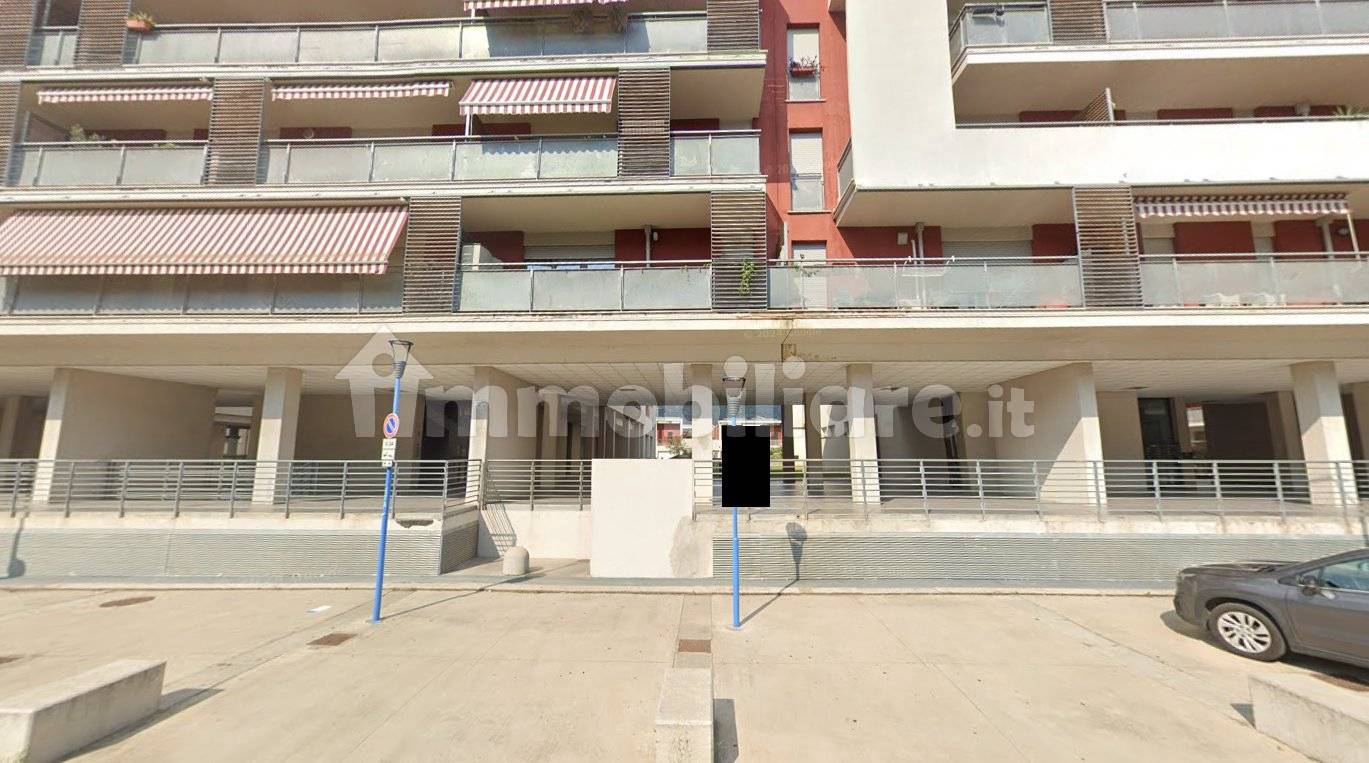 5-Zimmer Gewerbliche Immobilie in Brescia, Italy, Nr. 312650