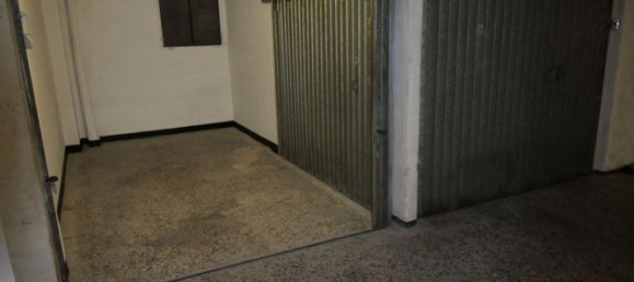 Garaje en Genoa, Italy 12 m² No. 36614 4