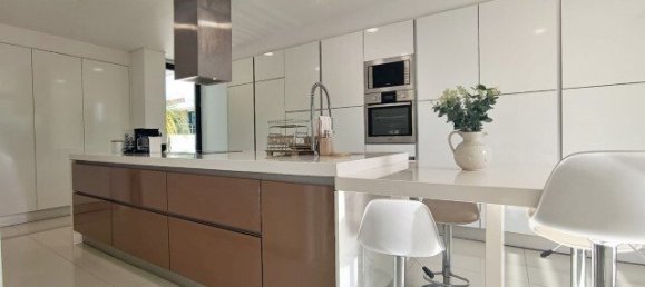 4 bedrooms Villa in Faro, Portugal No. 135259 9