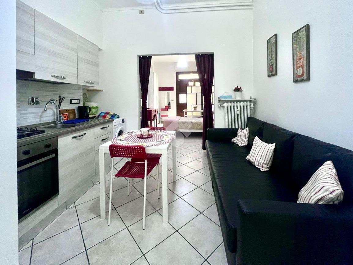 2 rooms Apartment in Turin, Italy No. 2316