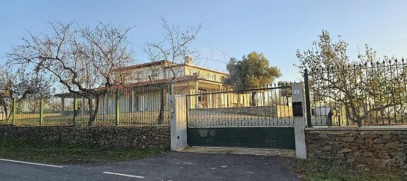 Casa T5 em Azinhoso, Portugal N.º 39628 34