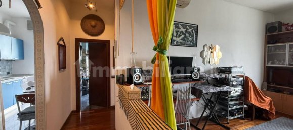 1 chambre Appartement à Cinisello Balsamo, Italy No. 323008 9