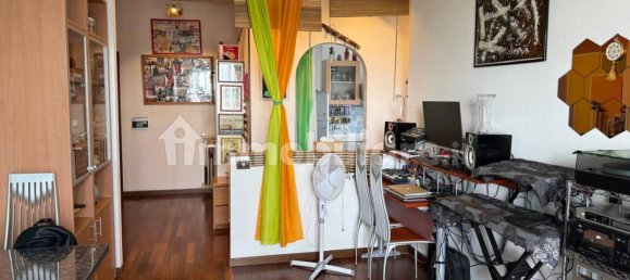 1 chambre Appartement à Cinisello Balsamo, Italy No. 323008 7