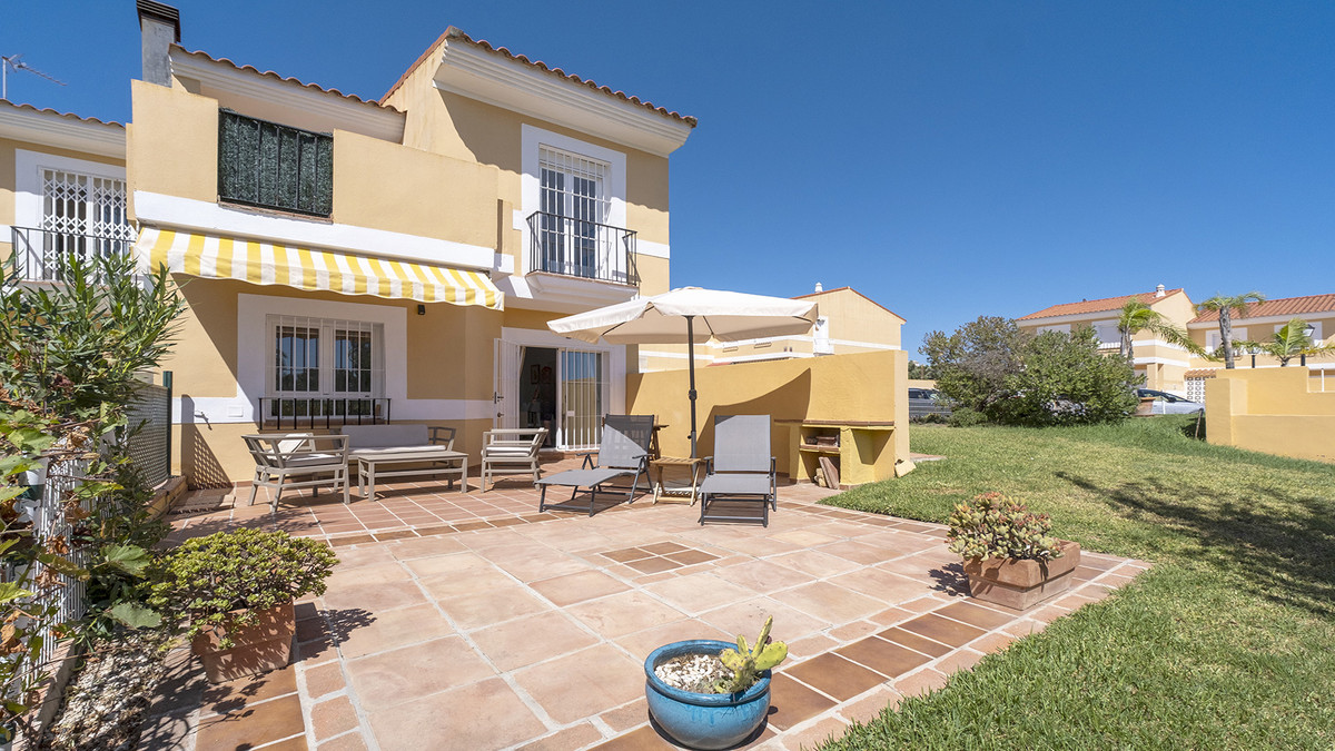 3 غرف نوم تاون هاوس في La Duquesa, Spain رقم 245501