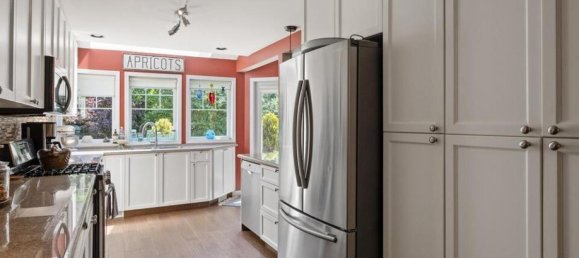 5 Schlafzimmer Haus in British Columbia, Canada, Nr. 1099 4