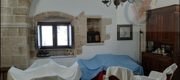 Замки и поместья с 6 комнатами в Corigliano d'Otranto, Италия № 89563 10