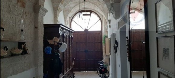 Замки и поместья с 6 комнатами в Corigliano d'Otranto, Италия № 89563 5