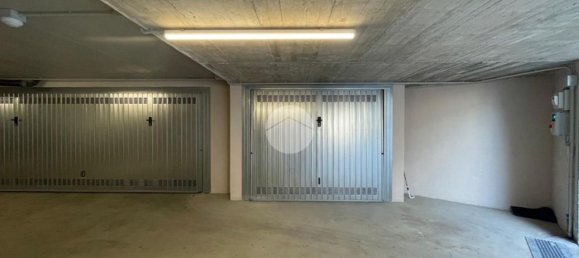 19m² Garage in Magenta, Italy No. 333294 4