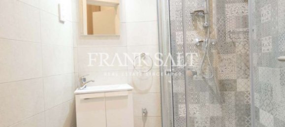 Apartamento de 4 dormitorios en Sliema, Malta No. 9347 6
