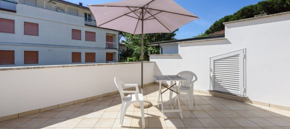 4 bedrooms Villa in Forte dei Marmi, Italy No. 161235 23