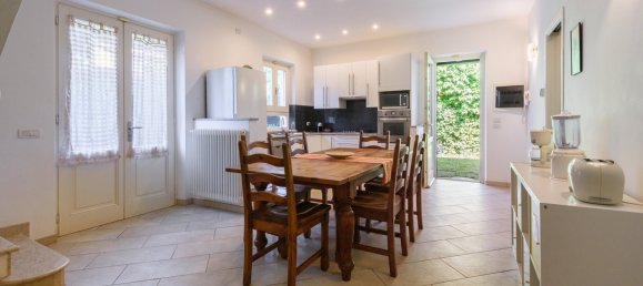 4 bedrooms Villa in Forte dei Marmi, Italy No. 161235 6