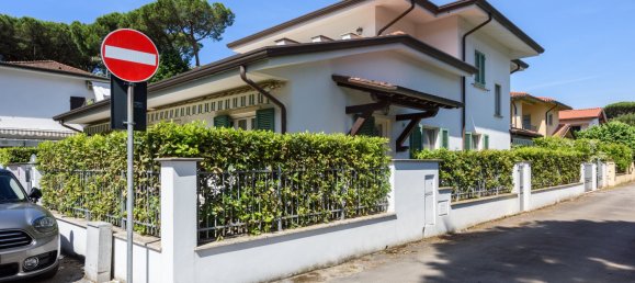 4 bedrooms Villa in Forte dei Marmi, Italy No. 161235 26