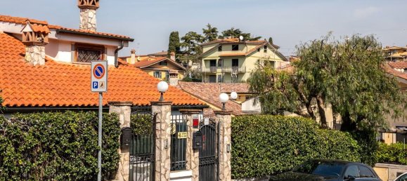 5 rooms House in Guidonia Montecelio, Italy No. 213977 37