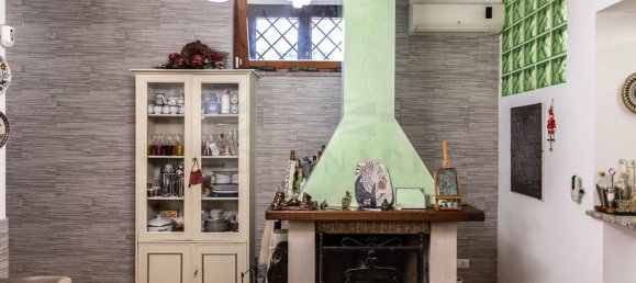 5 rooms House in Guidonia Montecelio, Italy No. 213977 26