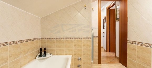 5 rooms House in Guidonia Montecelio, Italy No. 213977 17