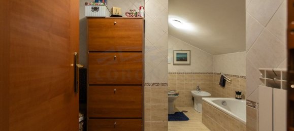 5 rooms House in Guidonia Montecelio, Italy No. 213977 16