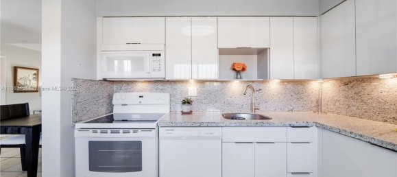 2 Schlafzimmer Gewerbliche Immobilien in Miami, USA, Nr. 614717 27