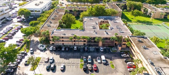 2 Schlafzimmer Gewerbliche Immobilien in Miami, USA, Nr. 614717 2