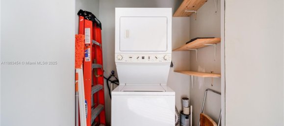 2 Schlafzimmer Gewerbliche Immobilien in Miami, USA, Nr. 614717 17