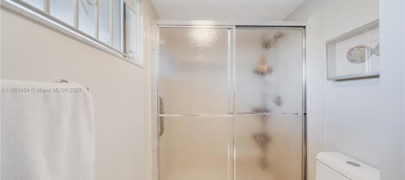 2 Schlafzimmer Gewerbliche Immobilien in Miami, USA, Nr. 614717 11