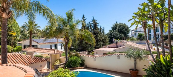5 bedrooms Villa in Marbella, Spain No. 100485 8