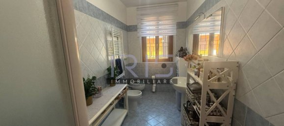 3 bedrooms House in Cesano Maderno, Italy No. 360405 9