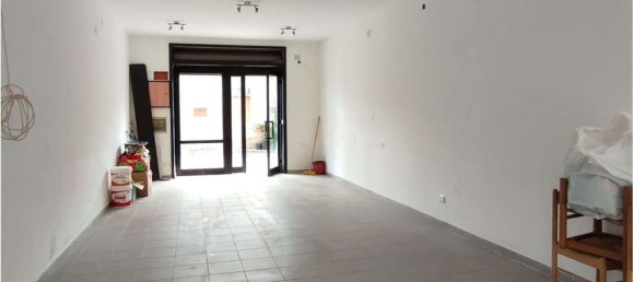 Коммерческая недвижимость с 2 комнатами в Рометта, Италия № 132040 7