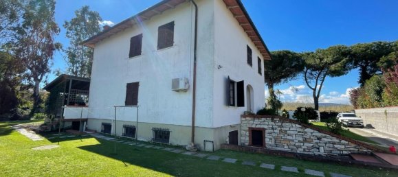 6 bedrooms Villa in Carrara, Italy No. 215088 7