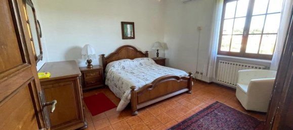 6 bedrooms Villa in Carrara, Italy No. 215088 25