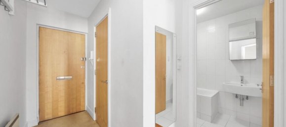 1 bedroom Apartment in London, United Kingdom No. 12596 9