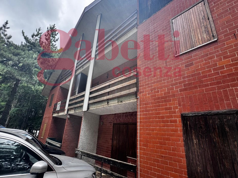 3 rooms Apartment in Celico, Italy No. 353348