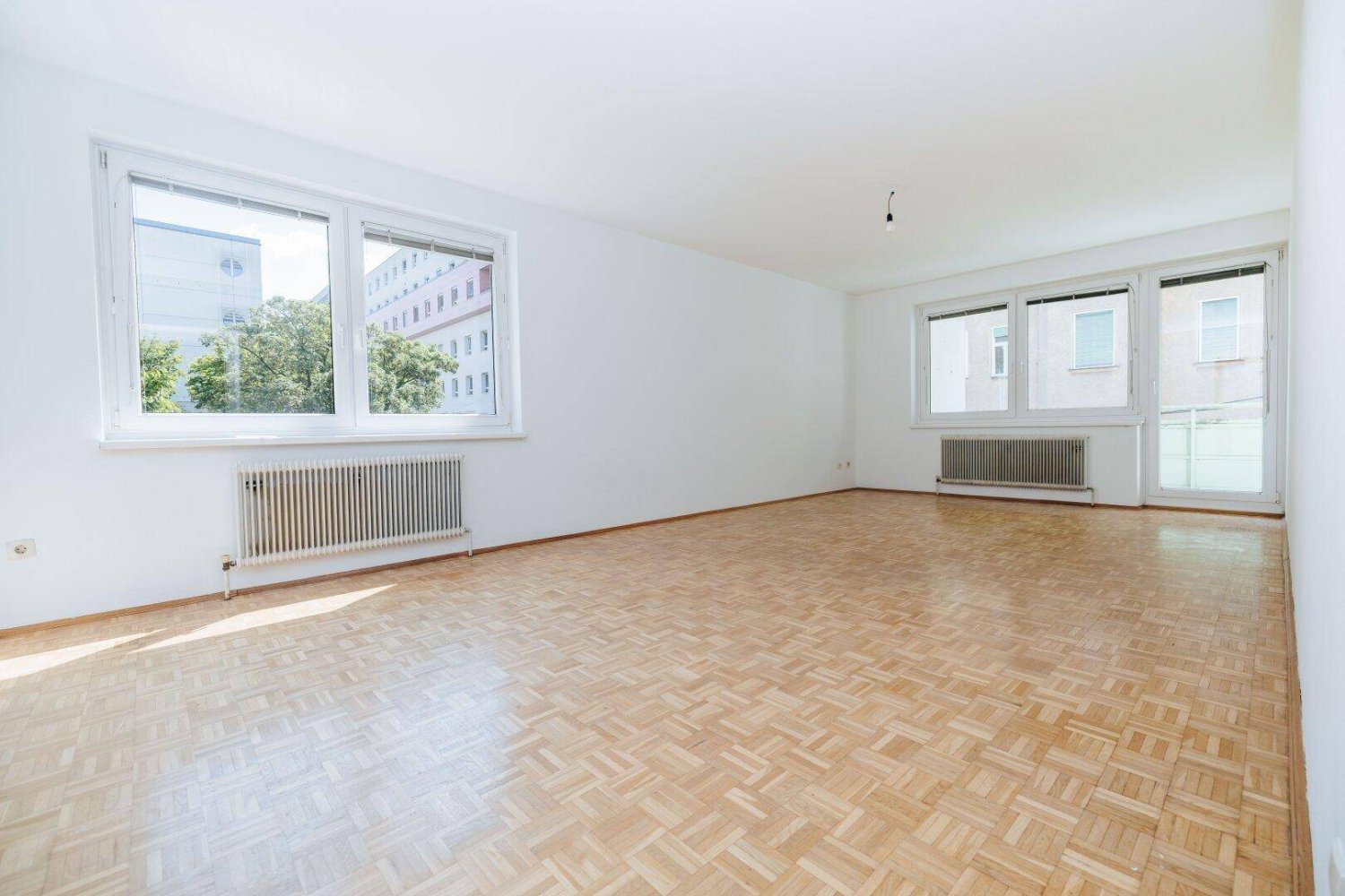 5-Zimmer Wohnung in Jakomini, Austria, Nr. 238347