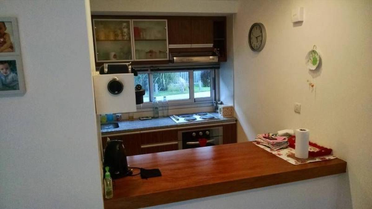 Casa de 2 dormitorios en Tigre, Argentina No. 11419