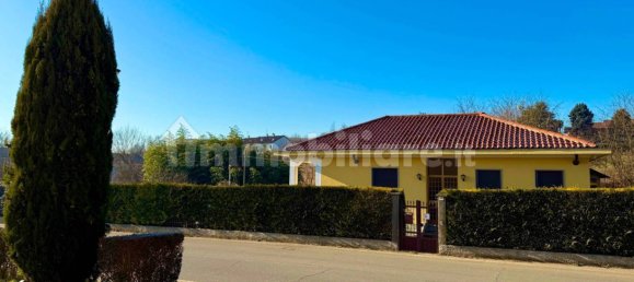 Villa de 2 dormitorios en Trofarello, Italy No. 211995 44