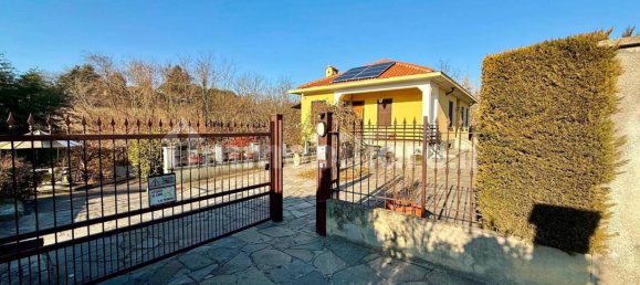 Villa de 2 dormitorios en Trofarello, Italy No. 211995 40