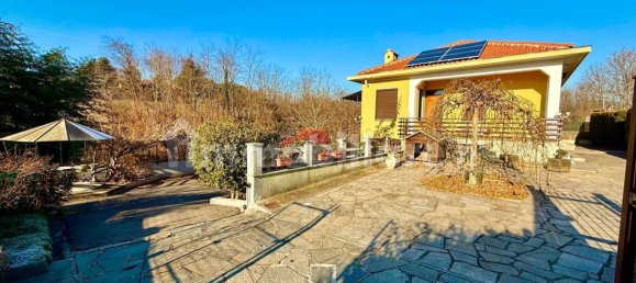 Villa de 2 dormitorios en Trofarello, Italy No. 211995 13