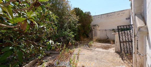 Edifício de 15 divisões em Gallipoli, Italy N.º 234825 5