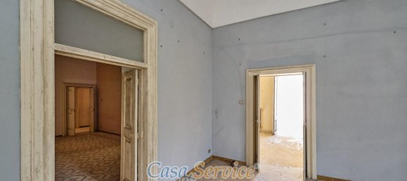 Edifício de 15 divisões em Gallipoli, Italy N.º 234825 27