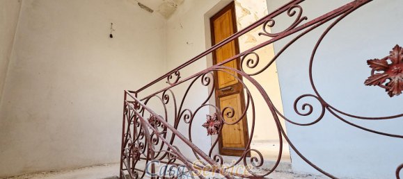 Edifício de 15 divisões em Gallipoli, Italy N.º 234825 12