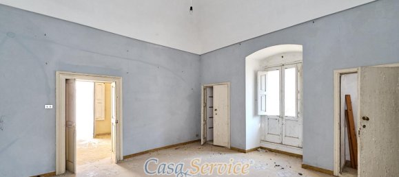 Edifício de 15 divisões em Gallipoli, Italy N.º 234825 25