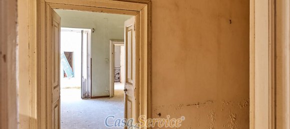 Edifício de 15 divisões em Gallipoli, Italy N.º 234825 36