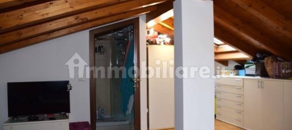 3 rooms Apartment in Bergamo, Italy No. 359320 4