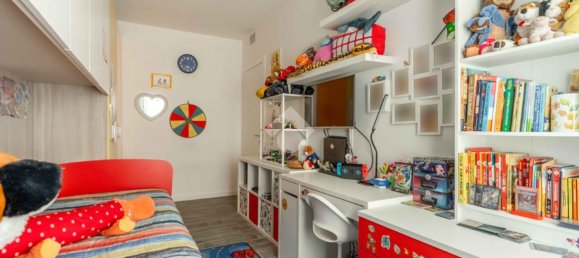 3 rooms Apartment in Rozzano, Italy No. 11592 22