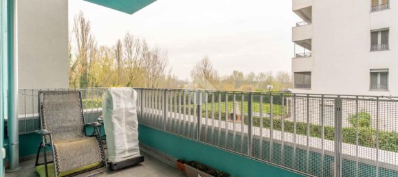 3 rooms Apartment in Rozzano, Italy No. 11592 12