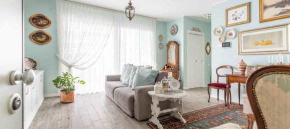 3 rooms Apartment in Rozzano, Italy No. 11592 3