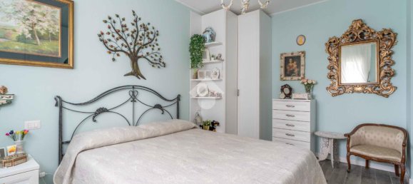 3 rooms Apartment in Rozzano, Italy No. 11592 16