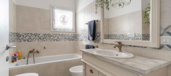 3 rooms Apartment in Rozzano, Italy No. 11592 15