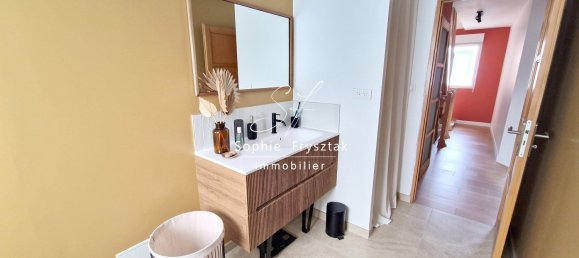 3 bedrooms House in Halluin, France No. 153636 17